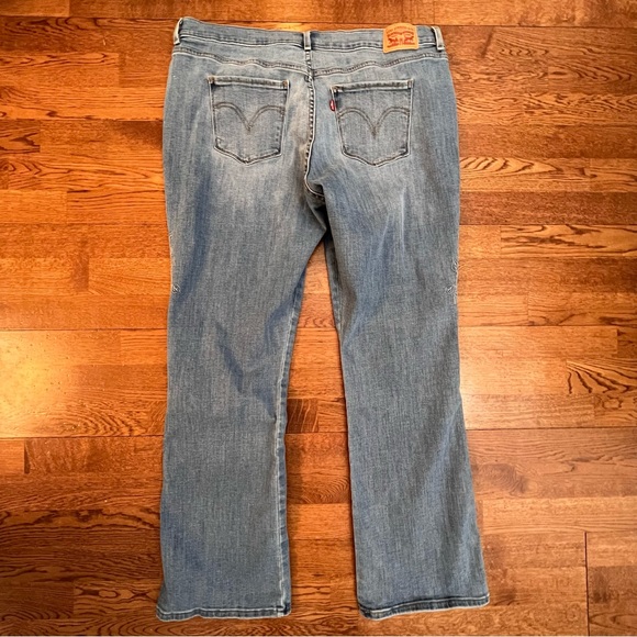 Levi’s Jeans - Picture 3 of 7